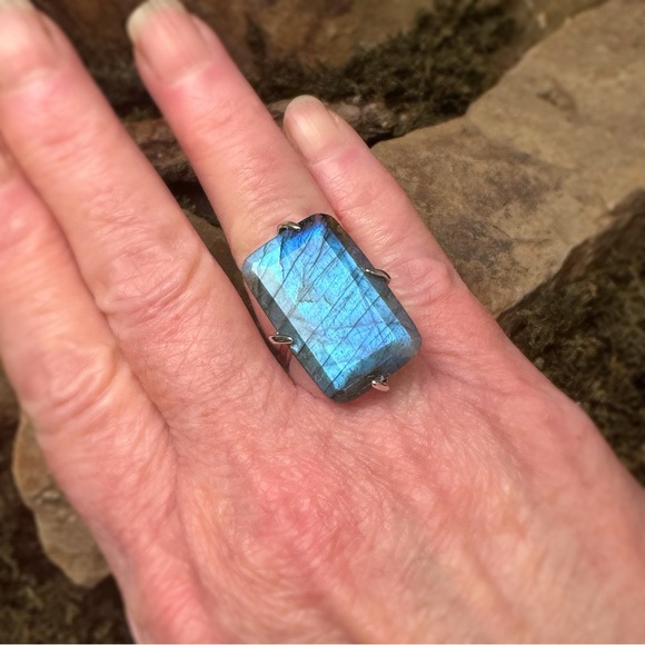 Labradorite ring - Picture 4 of 4